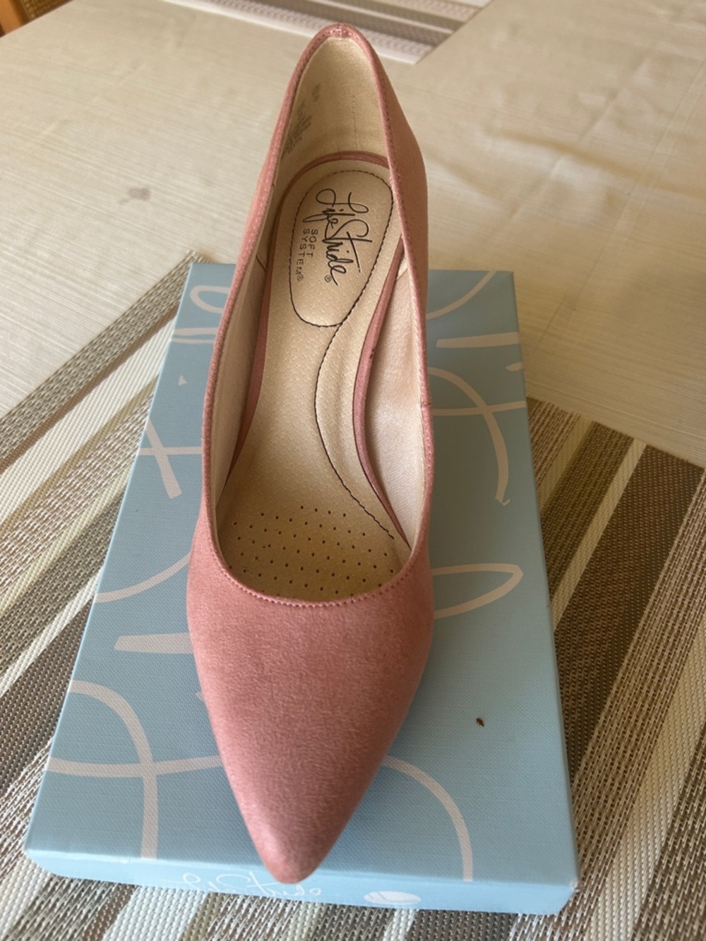 Life Stride Pink Suede Pointed-Toe Heels - Picture 3 of 9